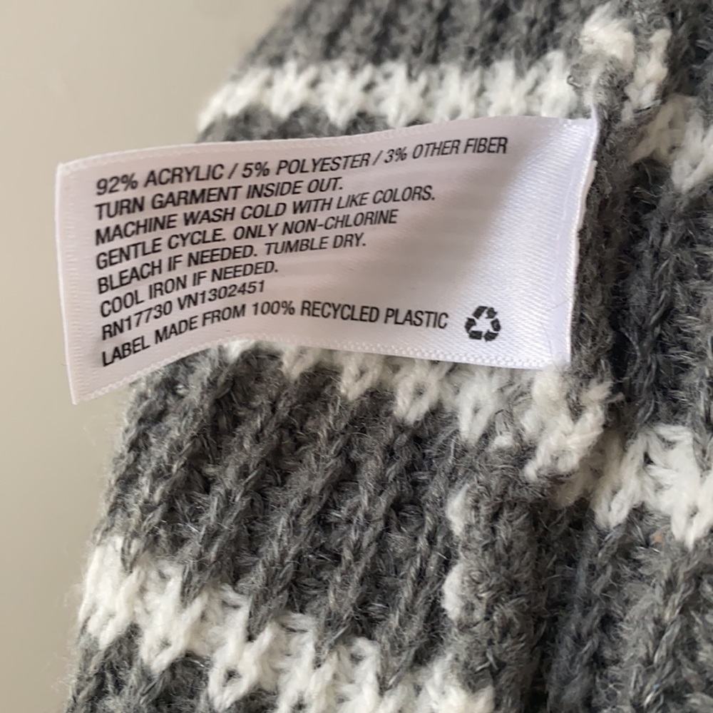 Merona Sweater - Size L - Picture 7 of 7